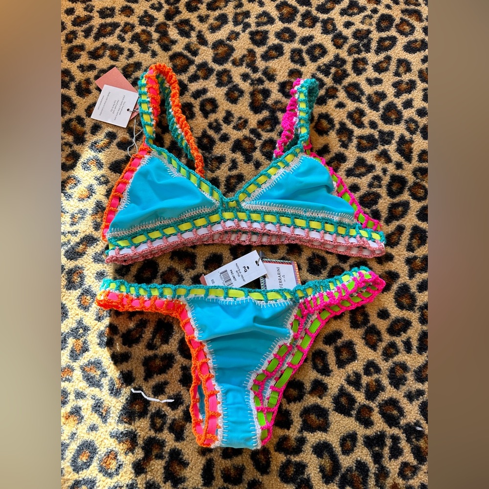 NEW WITH TAGS Bikini Set- Ferrarini by PQ Swim Kiwi Reef Crochet